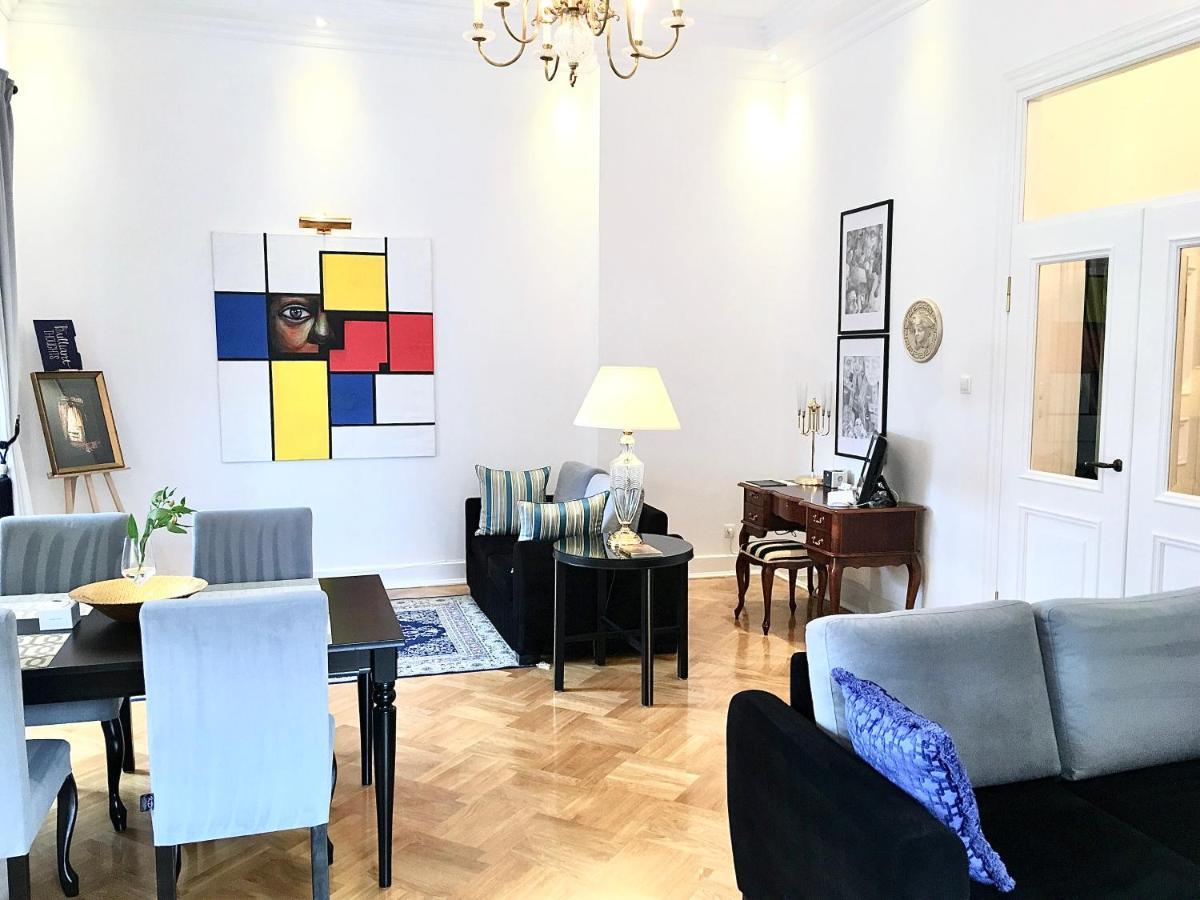 وارسو Mondrian Luxury Suites & Apartments Old Town المظهر الخارجي الصورة