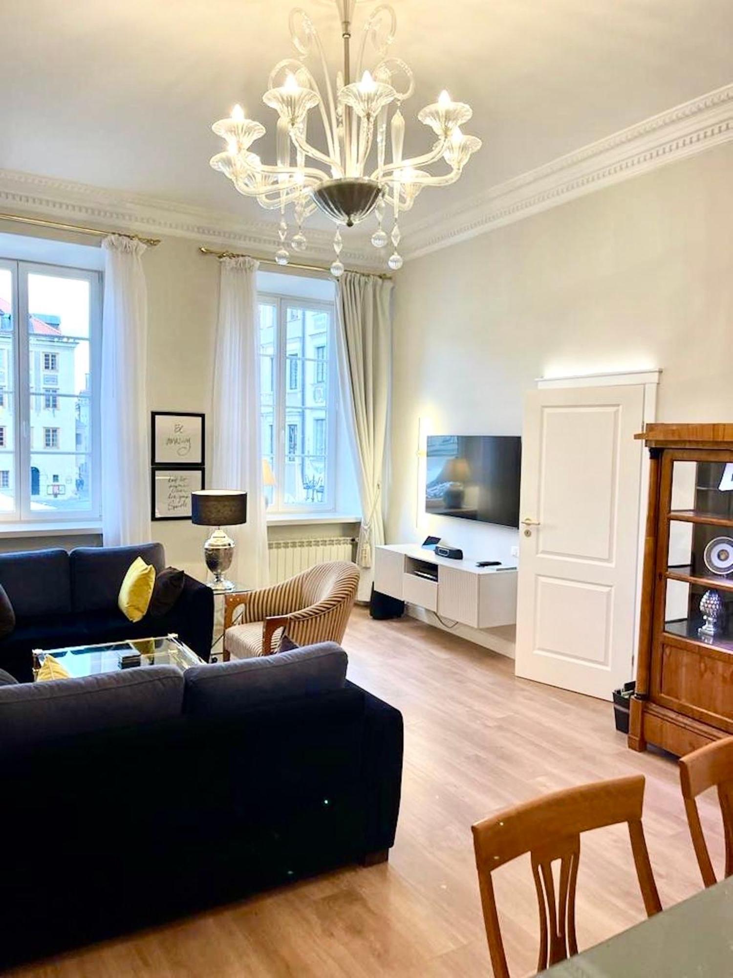 وارسو Mondrian Luxury Suites & Apartments Old Town الغرفة الصورة