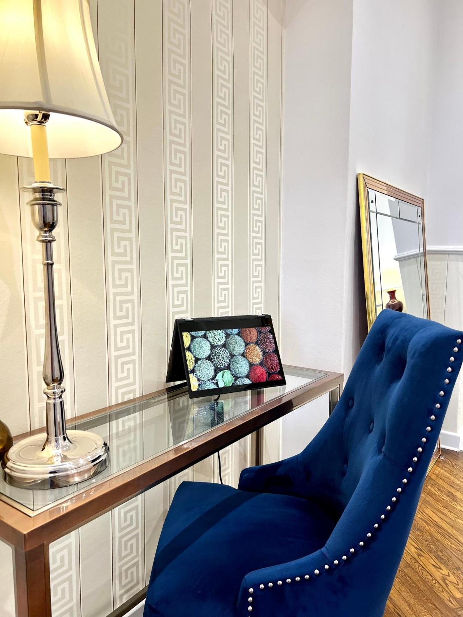 وارسو Mondrian Luxury Suites & Apartments Old Town الغرفة الصورة