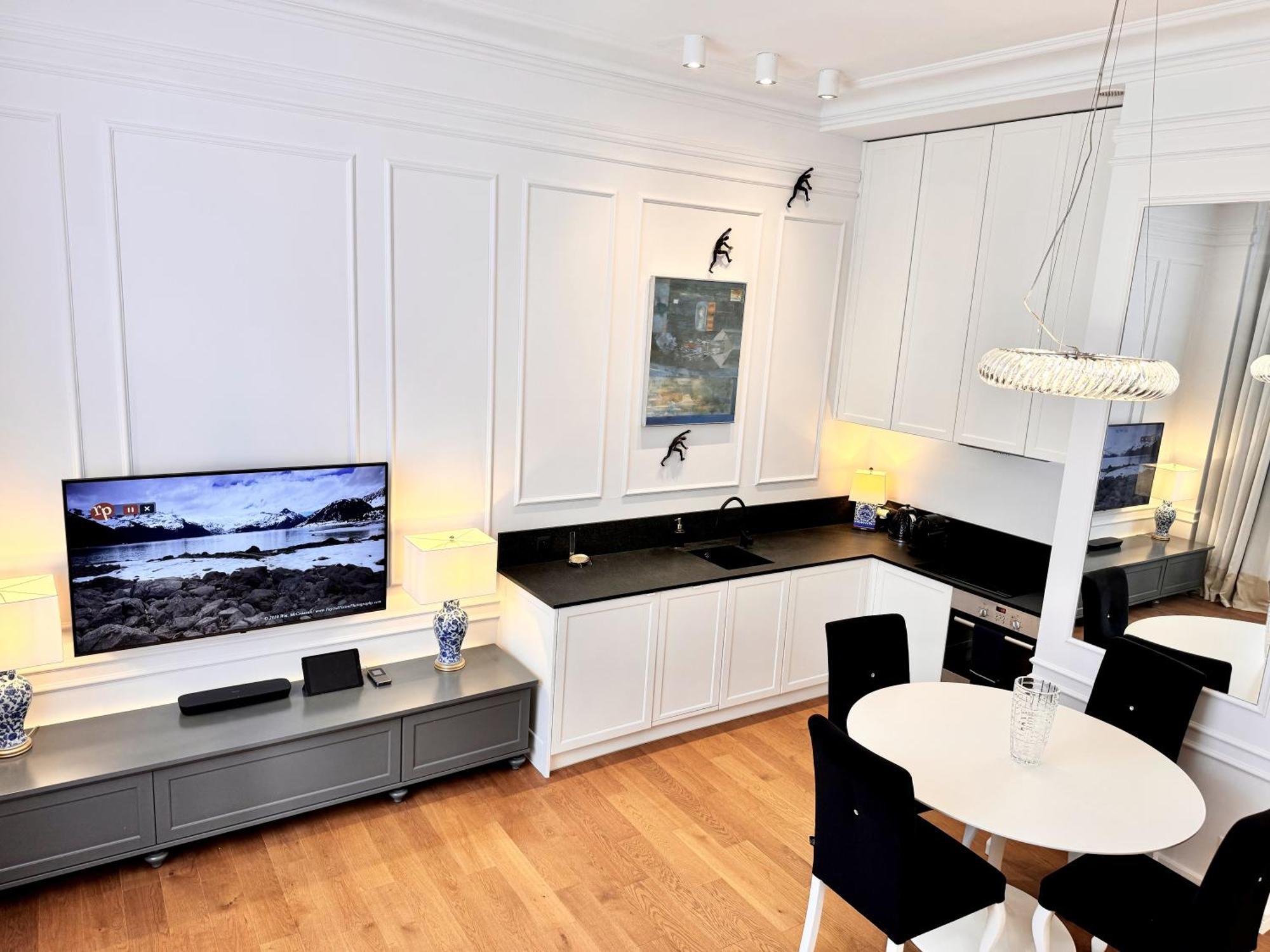 وارسو Mondrian Luxury Suites & Apartments Old Town الغرفة الصورة